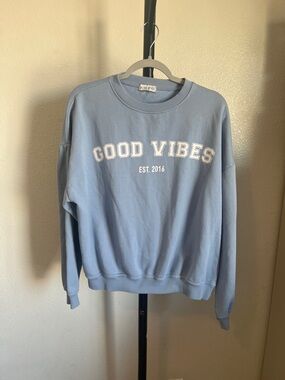 GOOD VIBES Light Blue Crewneck Sweatshirt - Unbranded